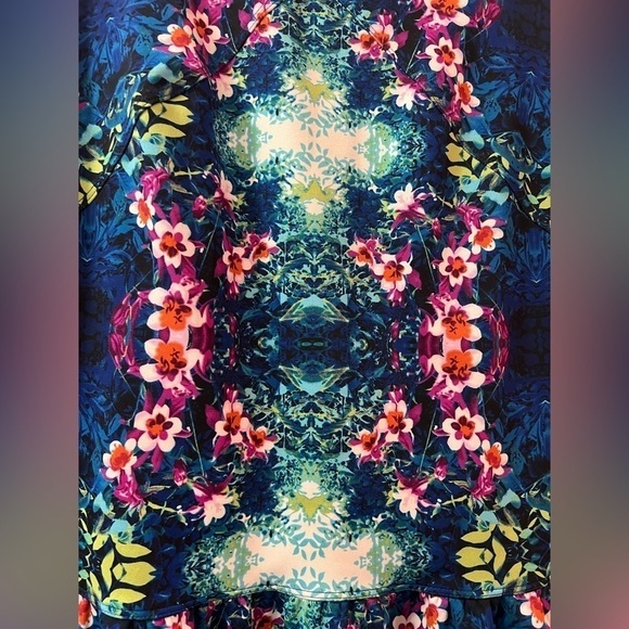 🔴Cynthia Rowley trippy unique floral design midi dress summer size 10 - Picture 3 of 8